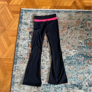 Lululemon Athletica Black Leggings with Pink Waistband